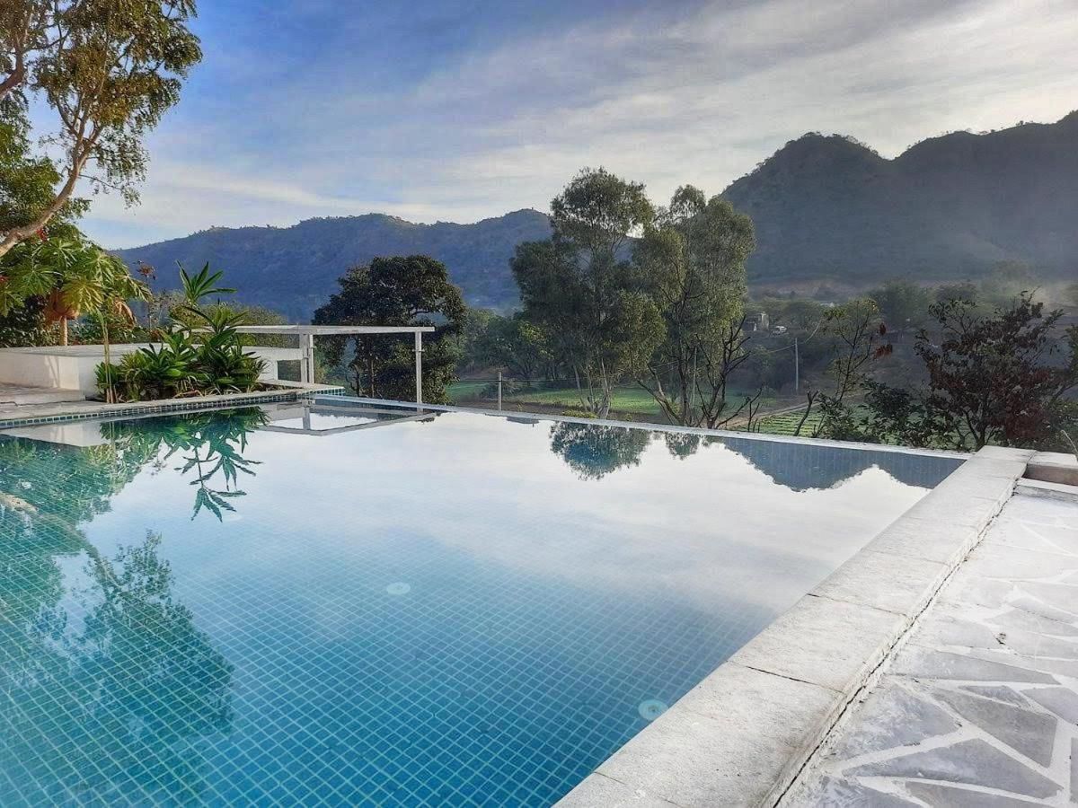 The Riverside Estate - 3Bedroom Private Pool Villa In Udaipur Exterior photo
